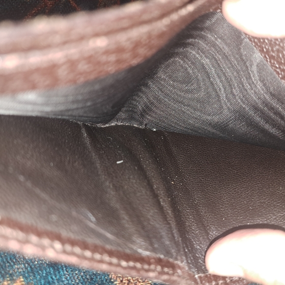 Gucci Beige and Brown Monogram Wallet Card Holder - Picture 8 of 17